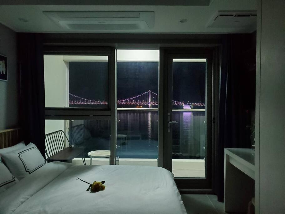 Gwangan-Ri Grand Terrace Ocean View Lägenhet Busan Exteriör bild