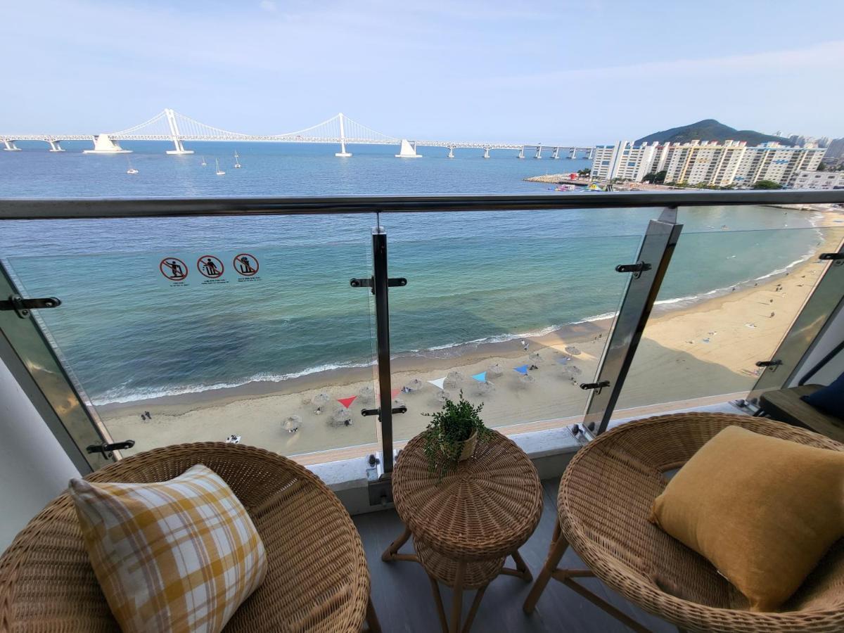 Gwangan-Ri Grand Terrace Ocean View Lägenhet Busan Exteriör bild