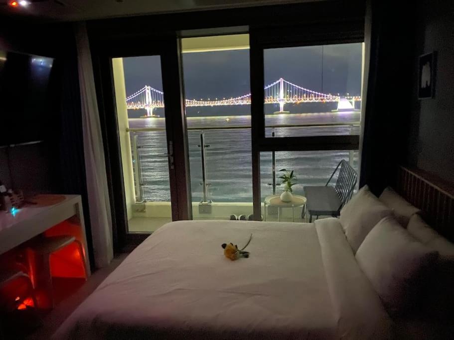 Gwangan-Ri Grand Terrace Ocean View Lägenhet Busan Exteriör bild