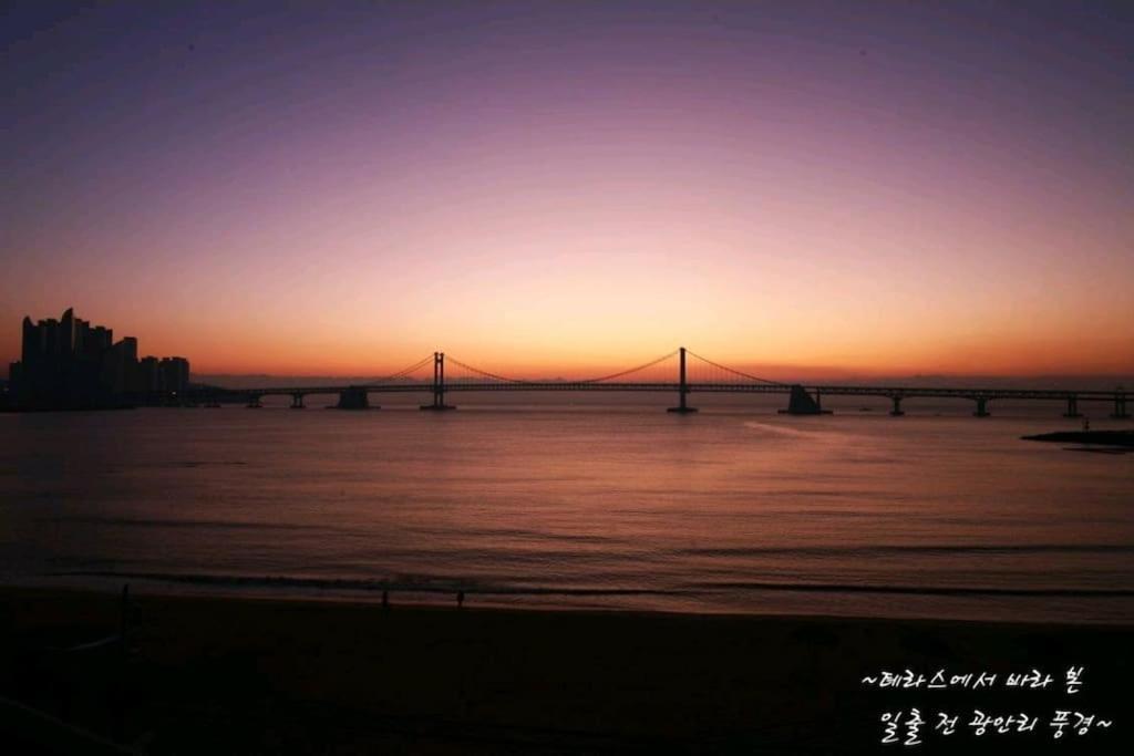 Gwangan-Ri Grand Terrace Ocean View Lägenhet Busan Exteriör bild