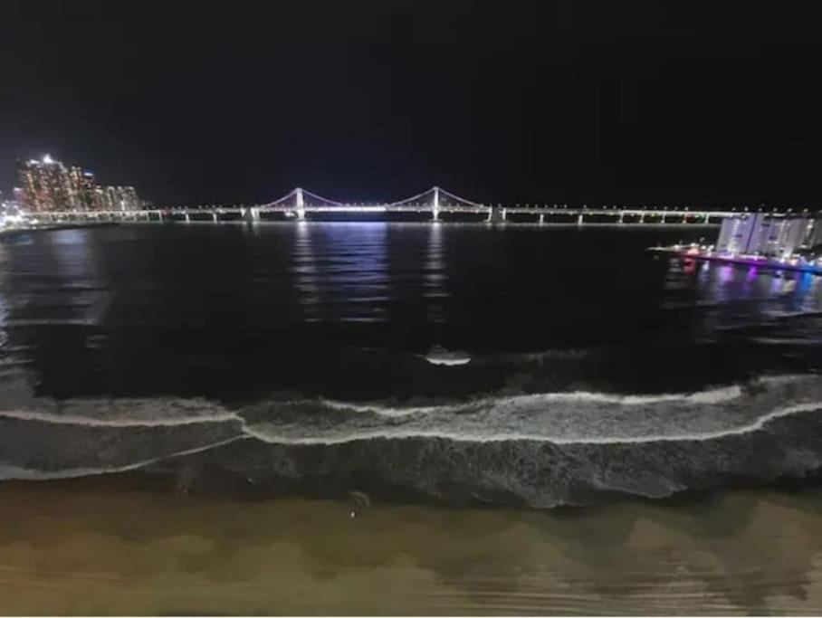 Gwangan-Ri Grand Terrace Ocean View Lägenhet Busan Exteriör bild